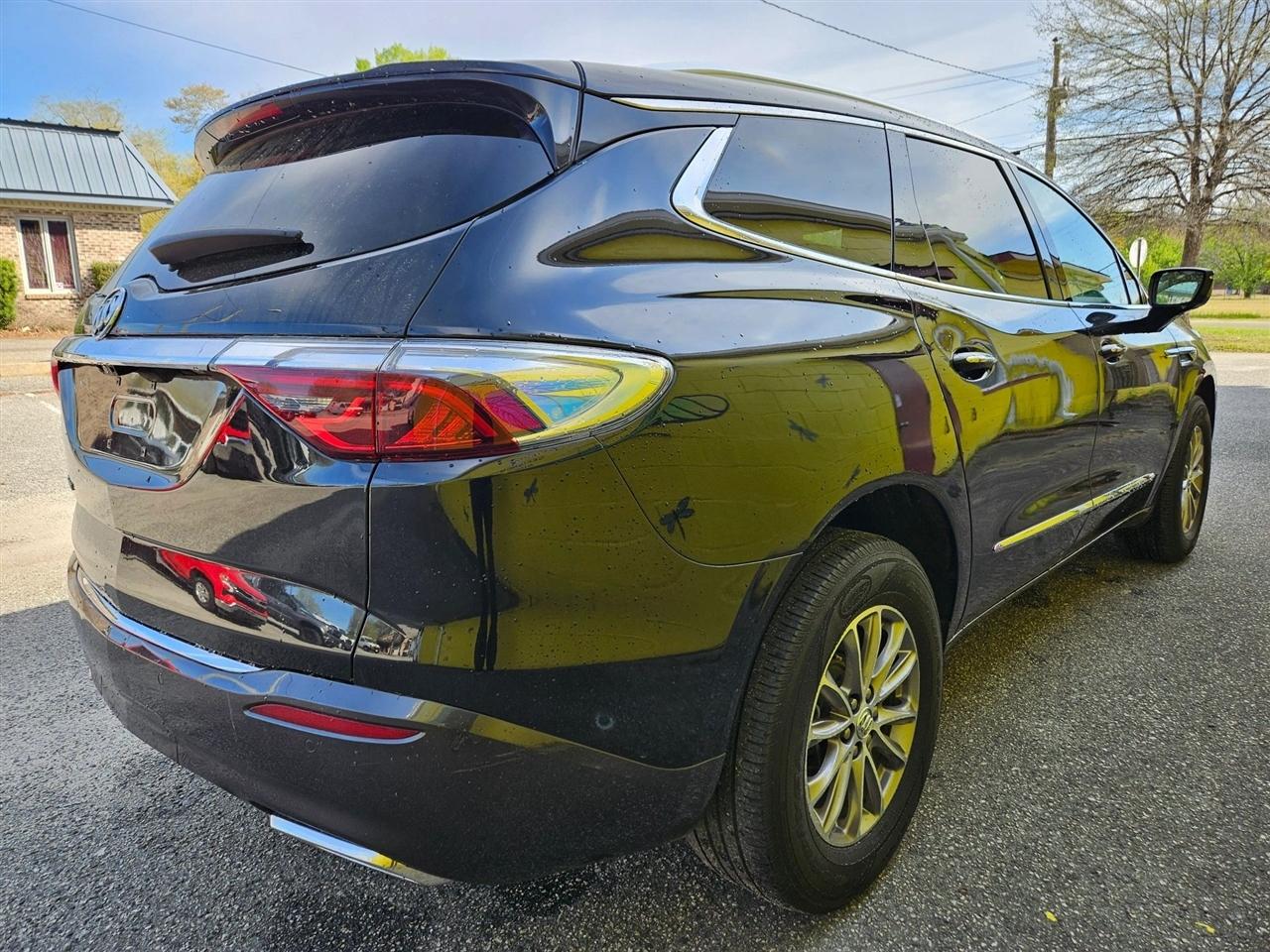 Buick Enclave FWD 4dr Premium 2024