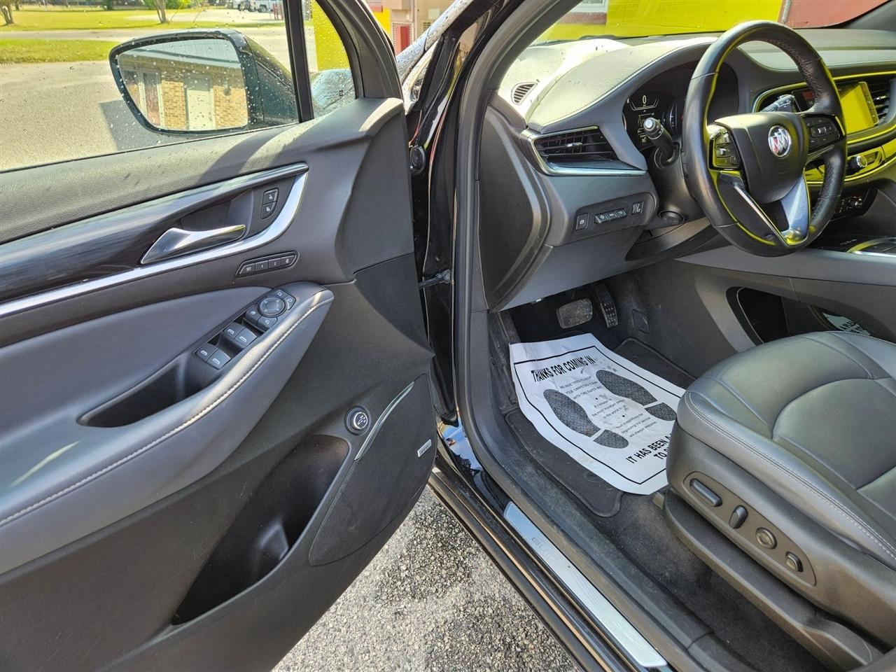 Buick Enclave FWD 4dr Premium 2024