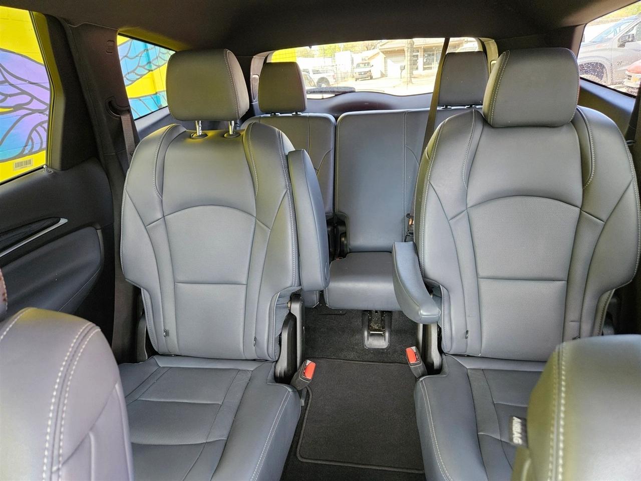 Buick Enclave FWD 4dr Premium 2024