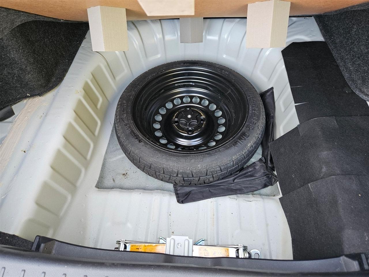 Nissan Versa S CVT 2023