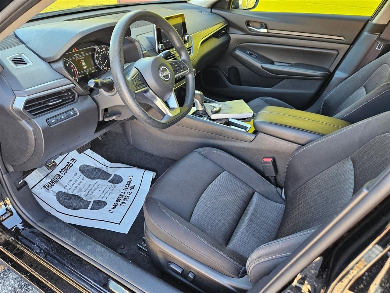 Nissan Altima 2.5 SV Sedan 2024