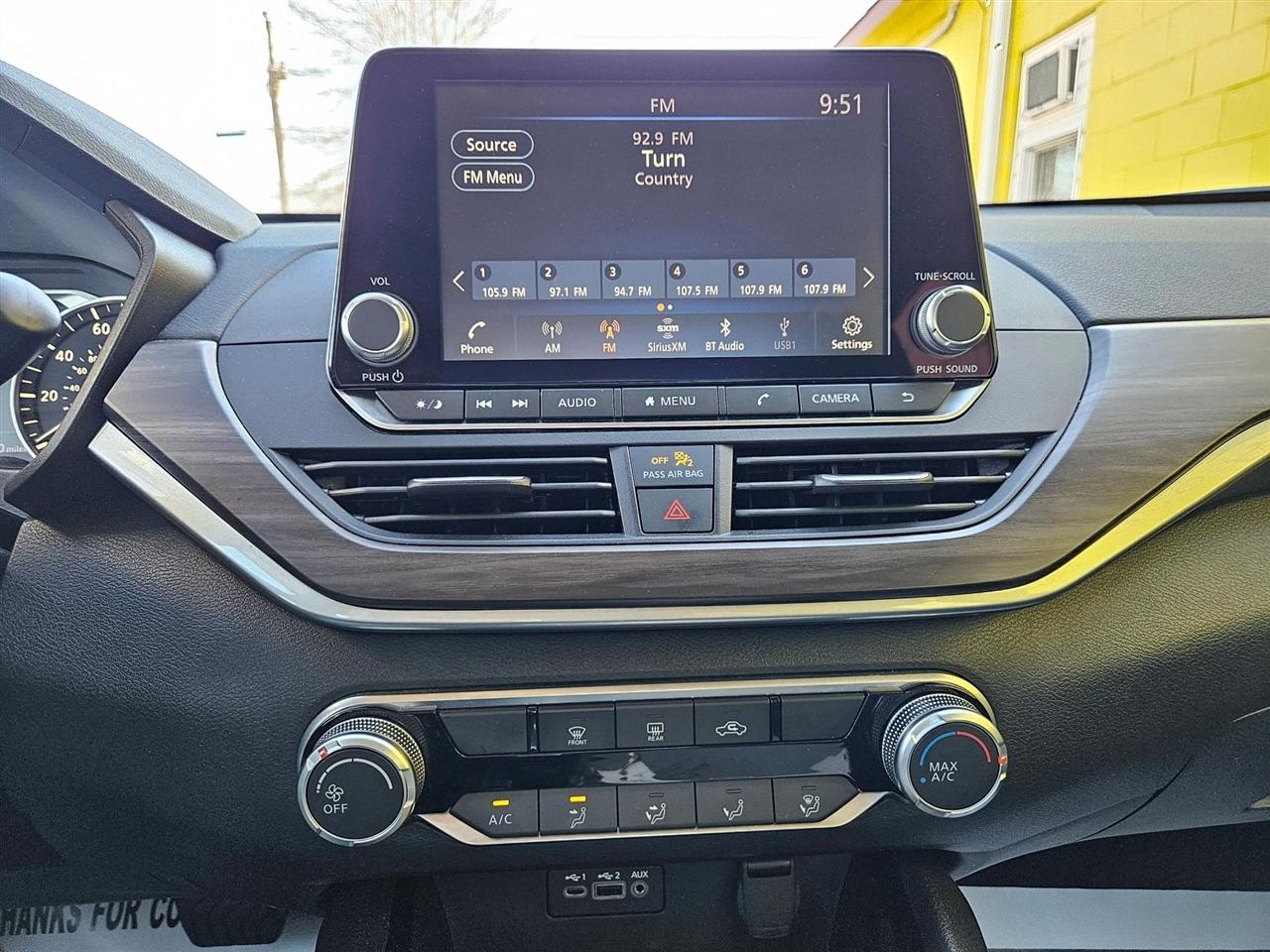 Nissan Altima 2.5 SV Sedan 2024