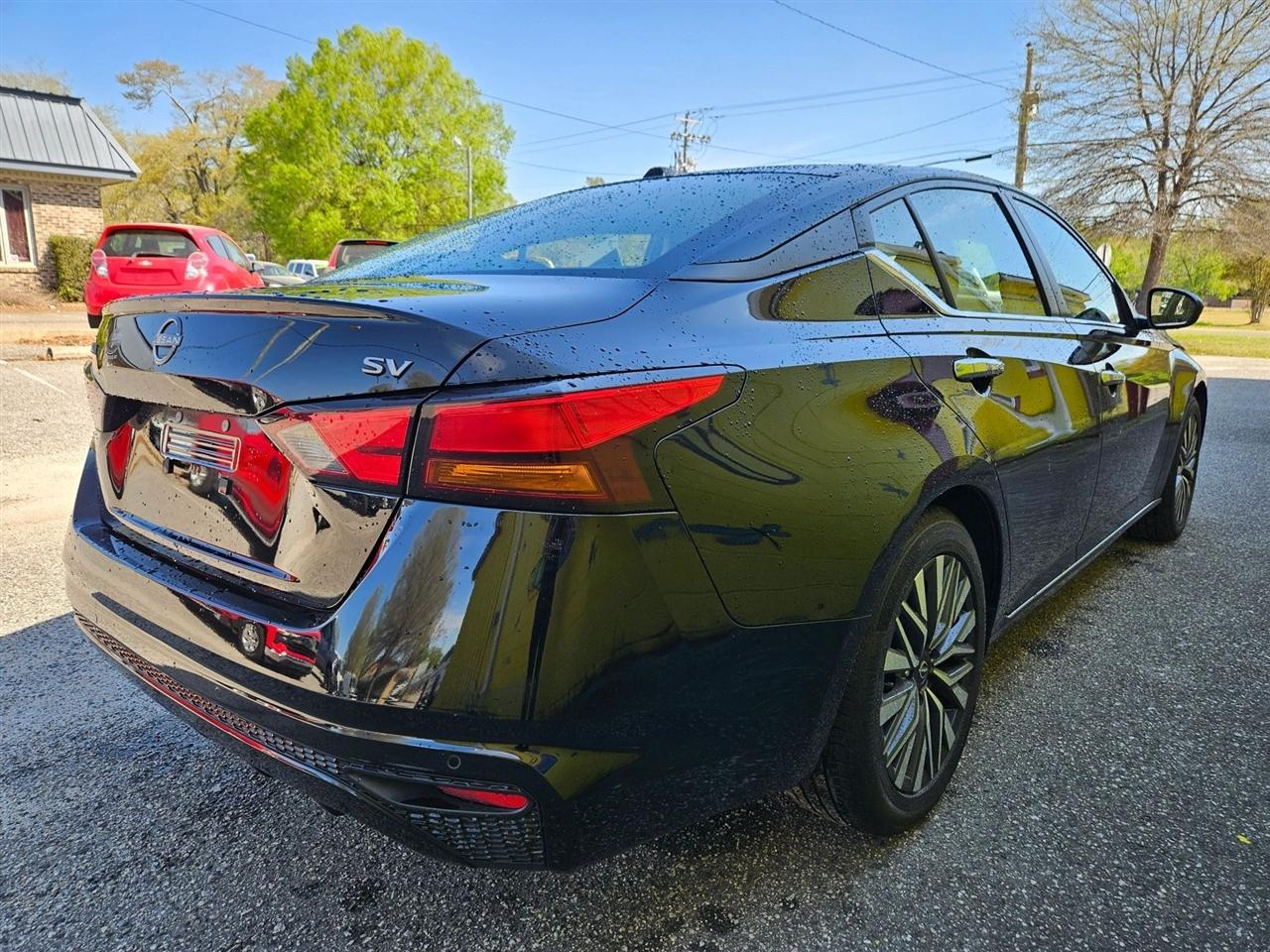 Nissan Altima 2.5 SV Sedan 2024