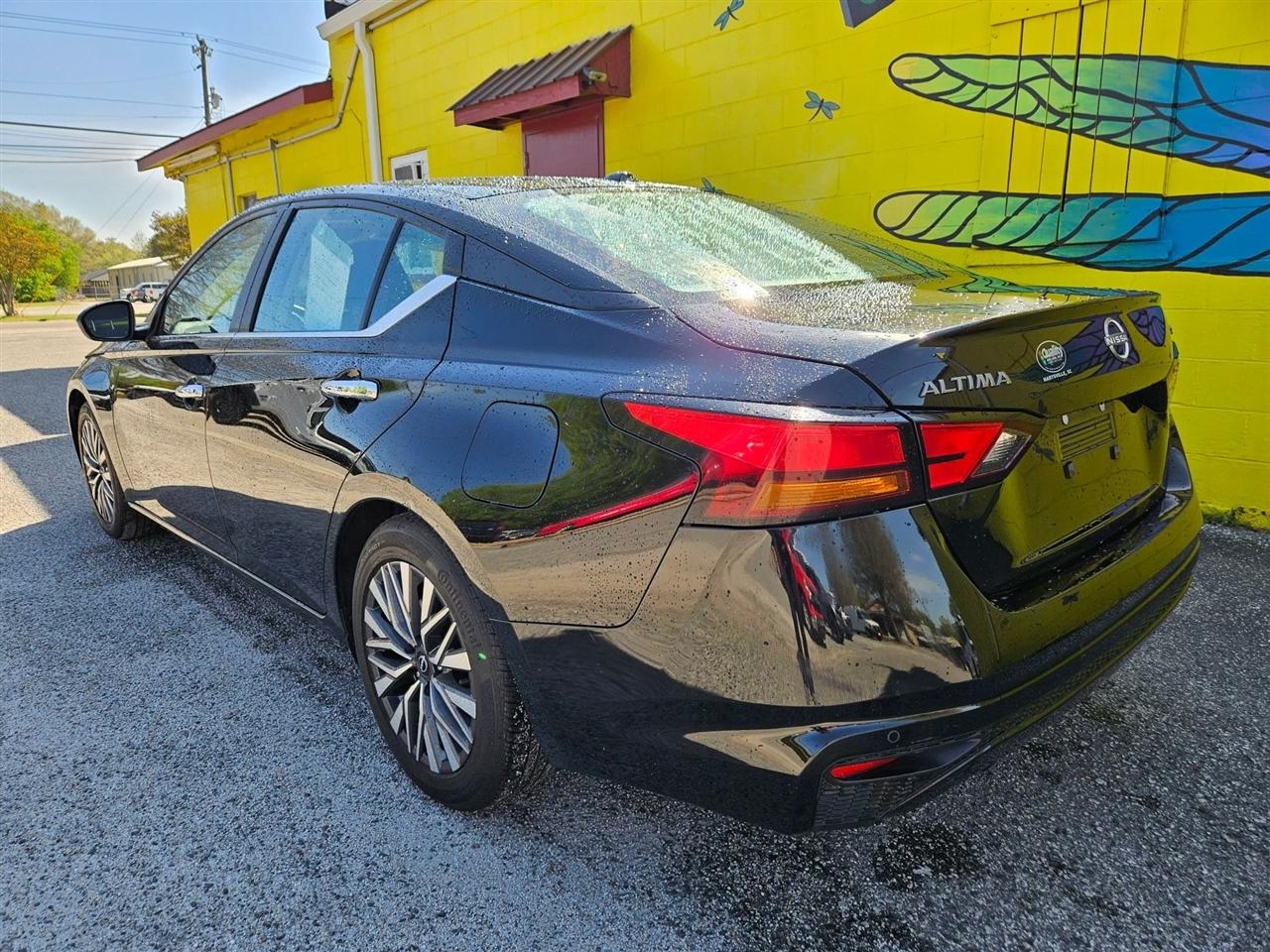 Nissan Altima 2.5 SV Sedan 2024