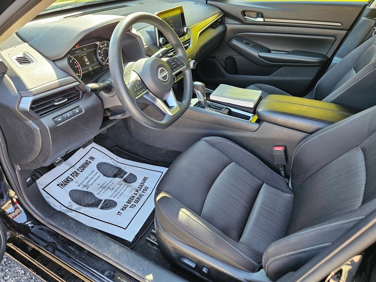 Nissan Altima 2.5 SV Sedan 2024