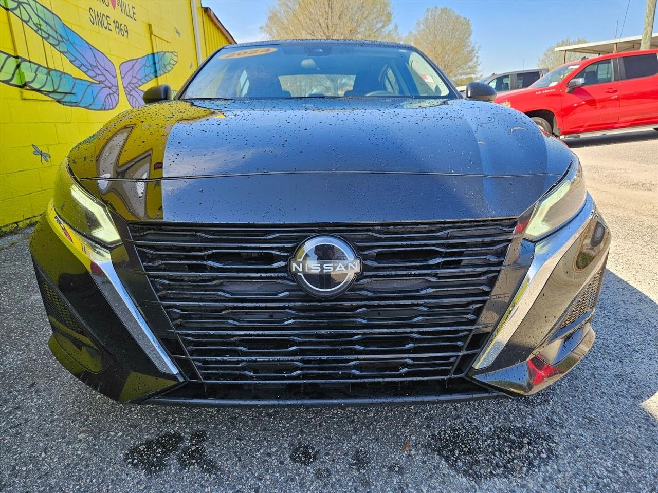 Nissan Altima 2.5 SV Sedan 2024