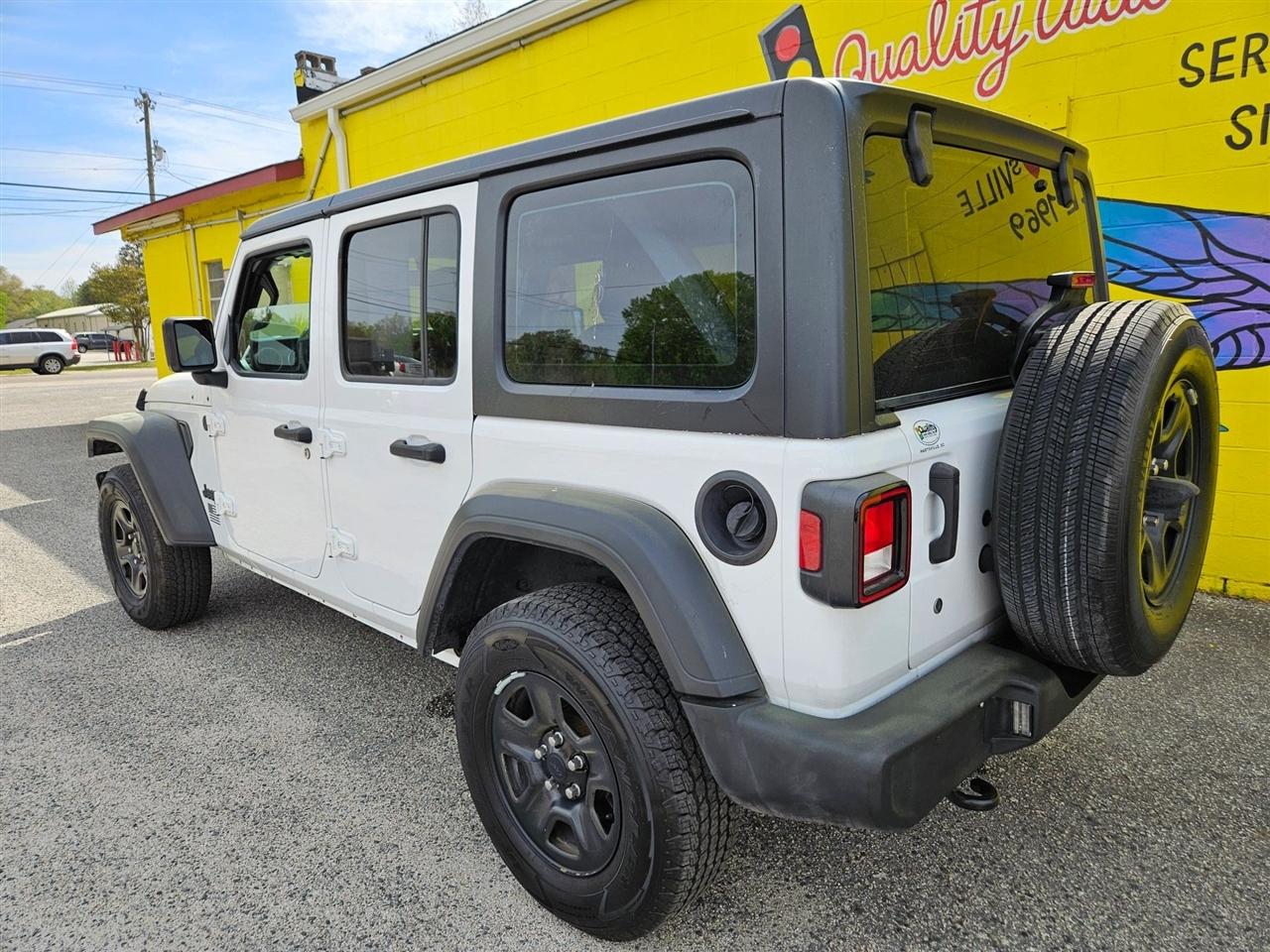 Jeep Wrangler Unlimited Sport 4x4 2019