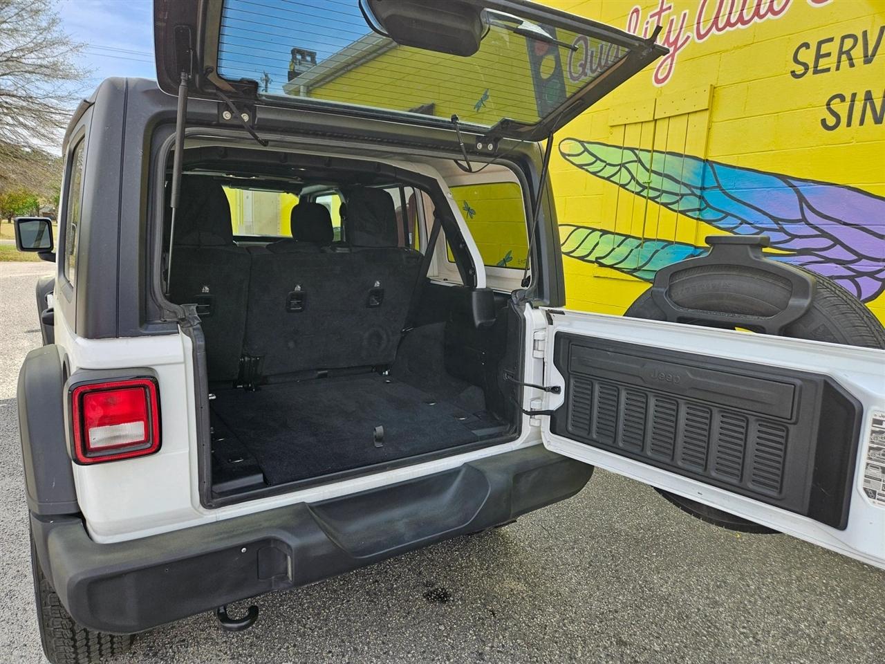 Jeep Wrangler Unlimited Sport 4x4 2019