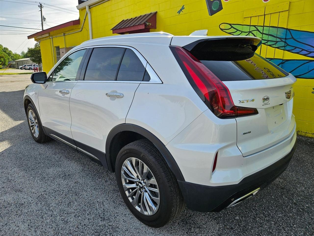 Cadillac XT4 AWD 4dr Premium Luxury 2024