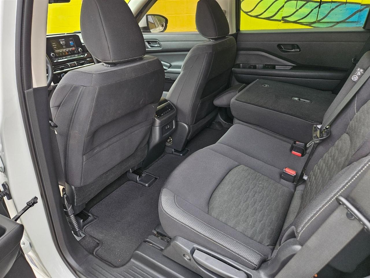 Nissan Pathfinder SV 2WD 2023