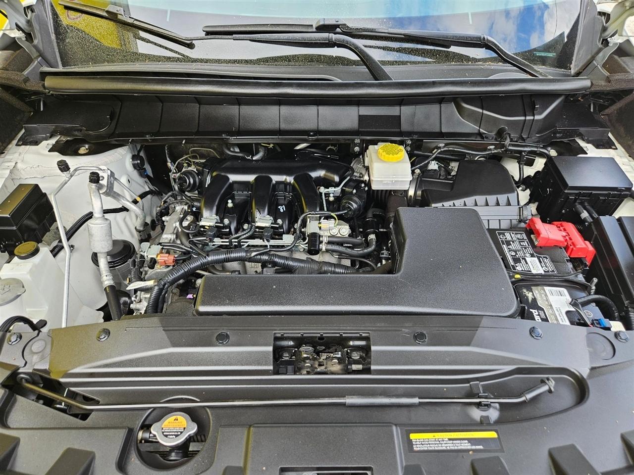 Nissan Pathfinder SV 2WD 2023