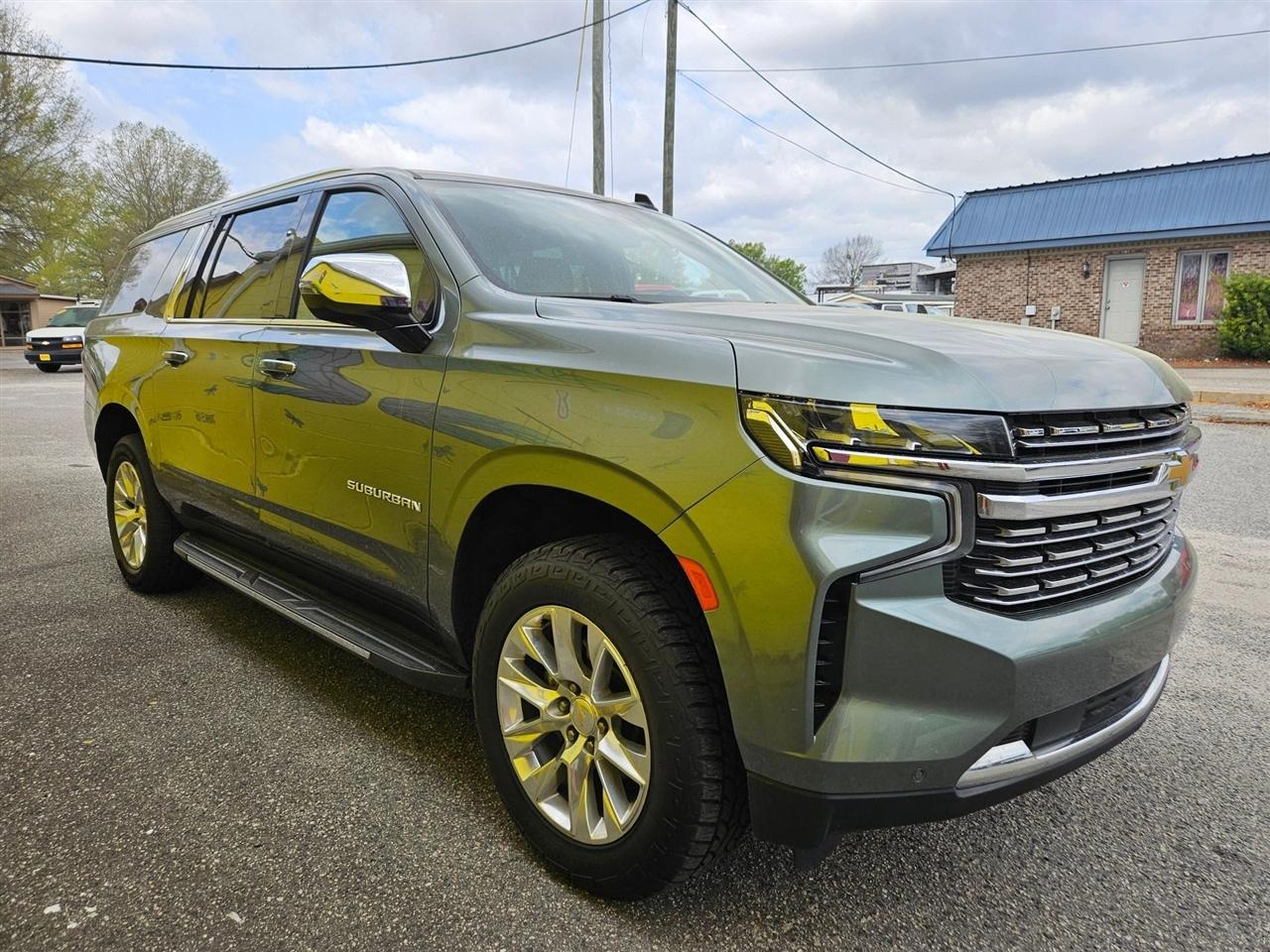 Chevrolet Suburban 2WD 4dr Premier 2023