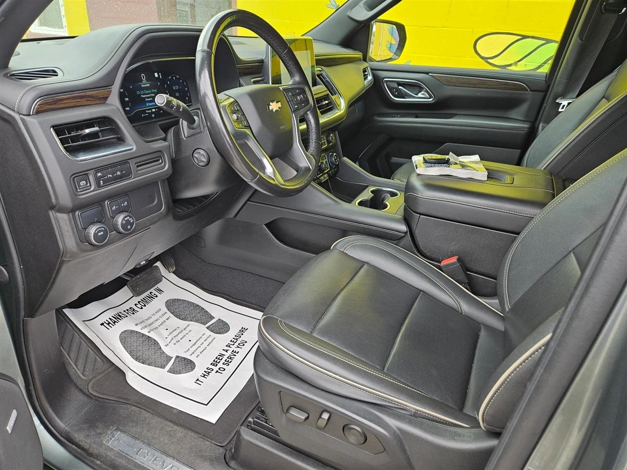 Chevrolet Suburban 2WD 4dr Premier 2023