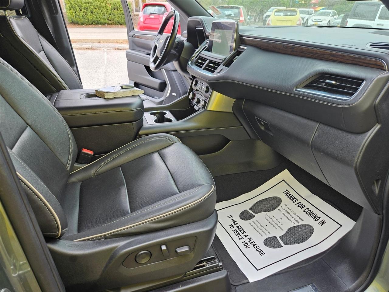 Chevrolet Suburban 2WD 4dr Premier 2023