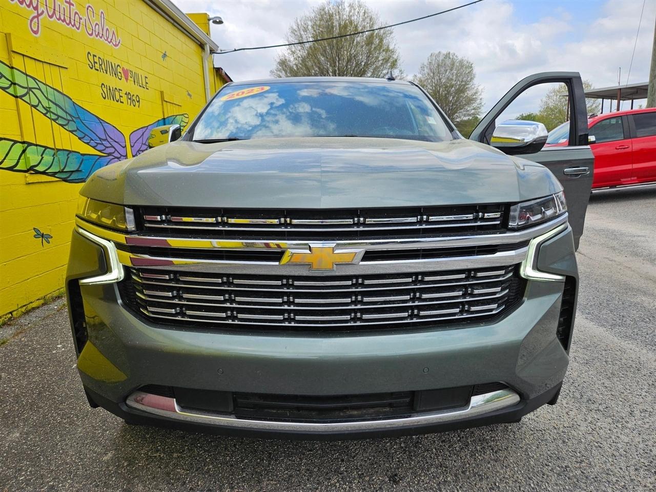 Chevrolet Suburban 2WD 4dr Premier 2023