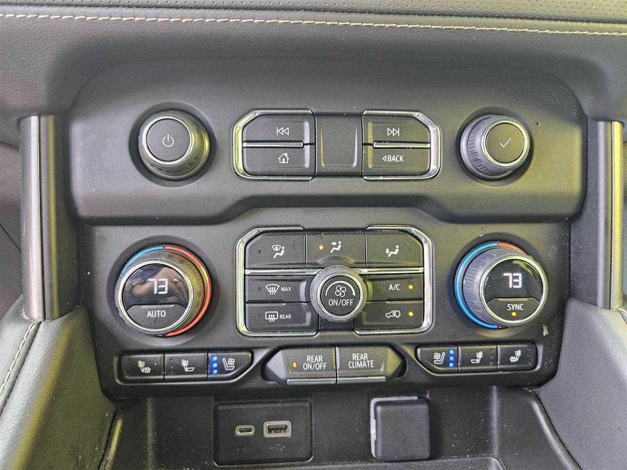 Chevrolet Suburban 2WD 4dr Premier 2023