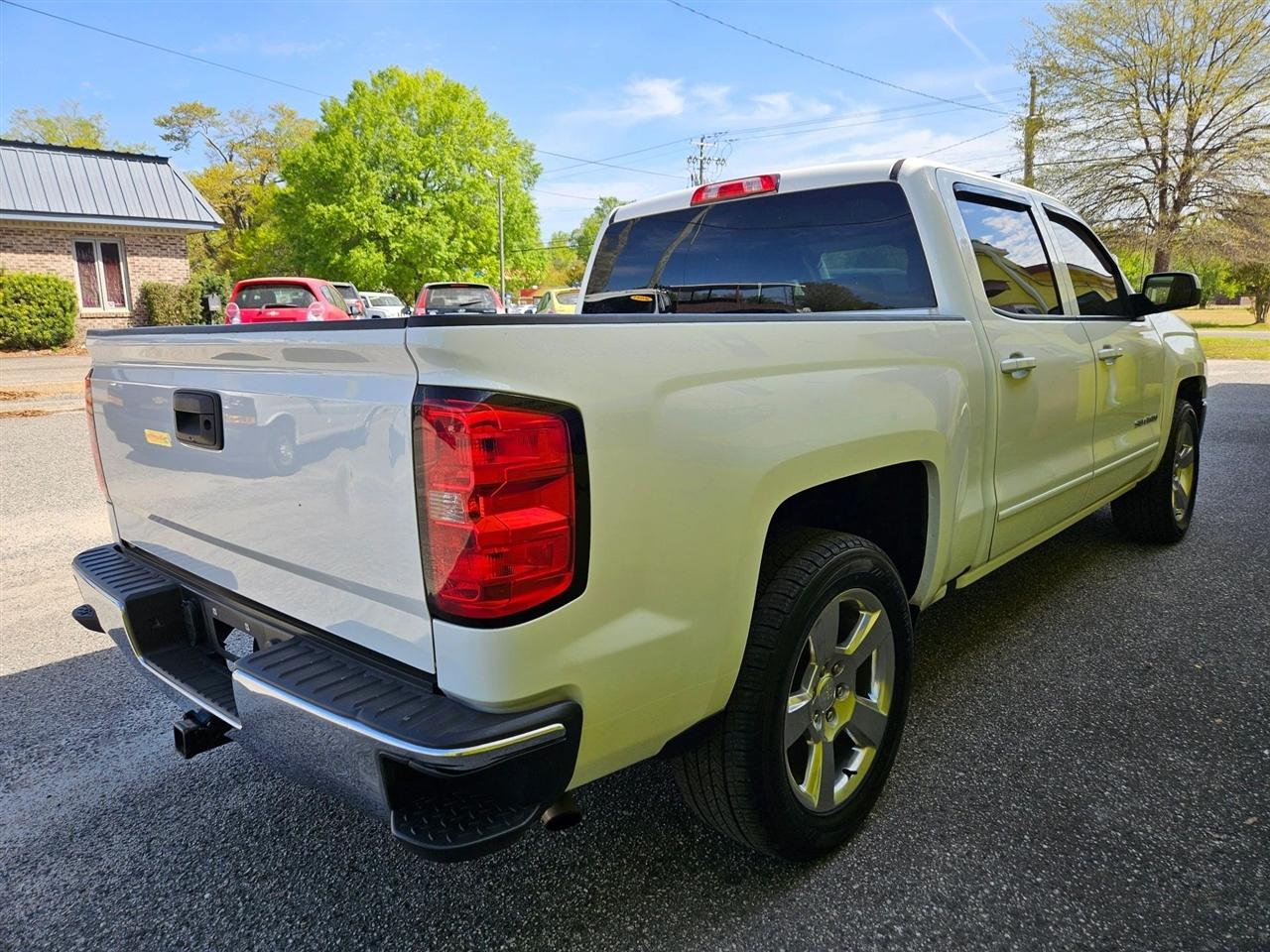 Chevrolet Silverado 1500 2WD Crew Cab 143.5" LT w/1LT 2018