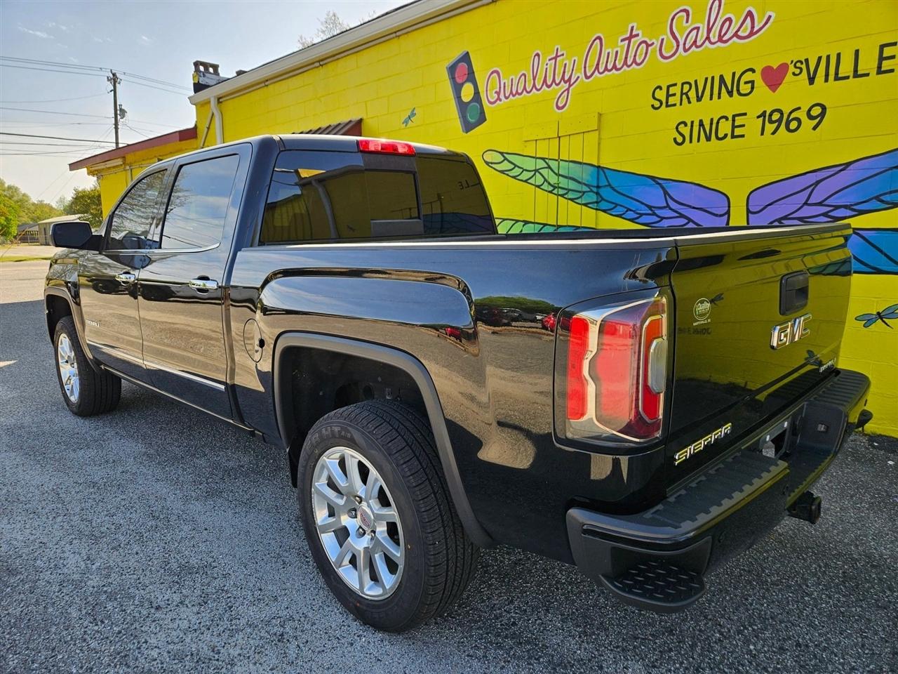 GMC Sierra 1500 4WD Crew Cab 143.5" Denali 2018