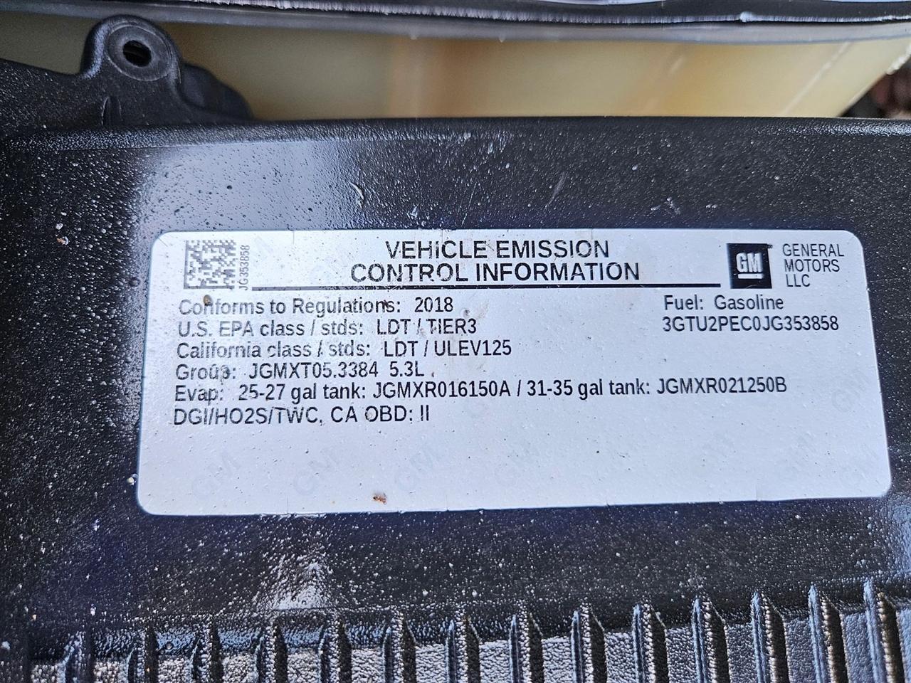 GMC Sierra 1500 4WD Crew Cab 143.5" Denali 2018