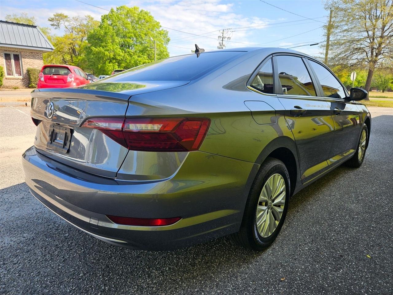 Volkswagen Jetta R-Line Auto w/SULEV 2020