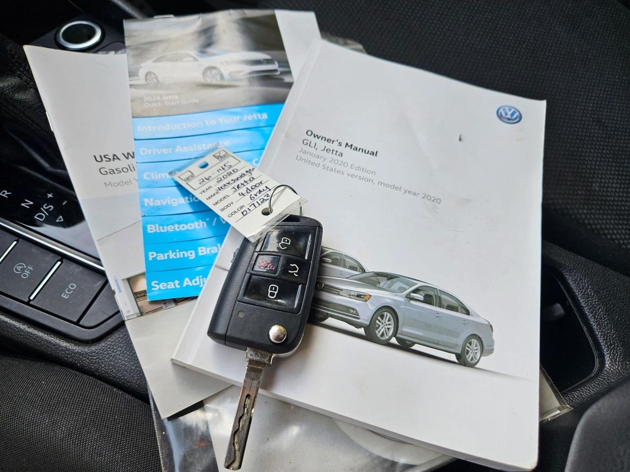 Volkswagen Jetta R-Line Auto w/SULEV 2020