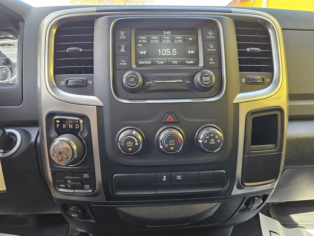 RAM 1500 SLT 4x4 Quad Cab 6'4" Box 2018