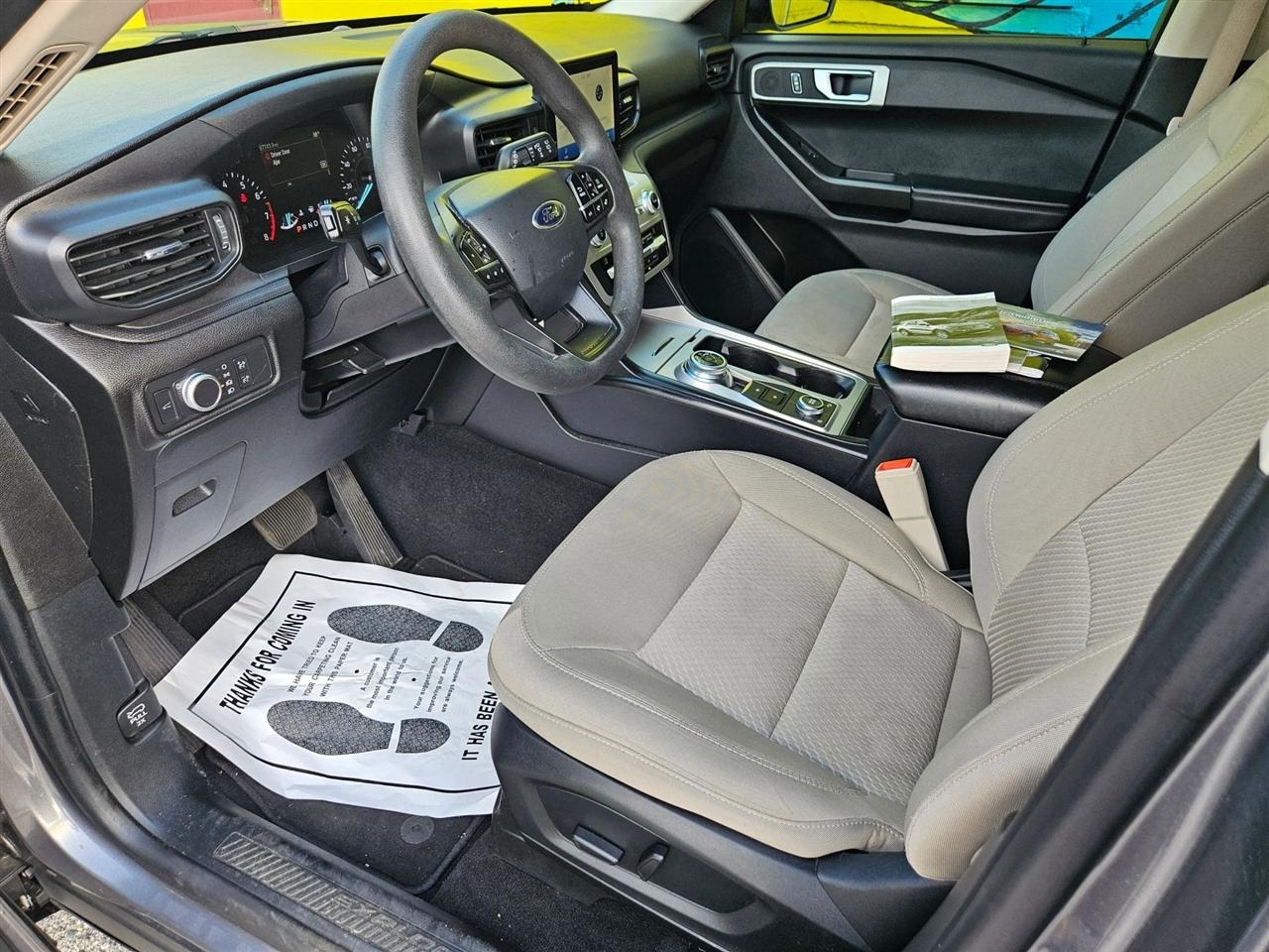 Ford Explorer Base 4WD 2021