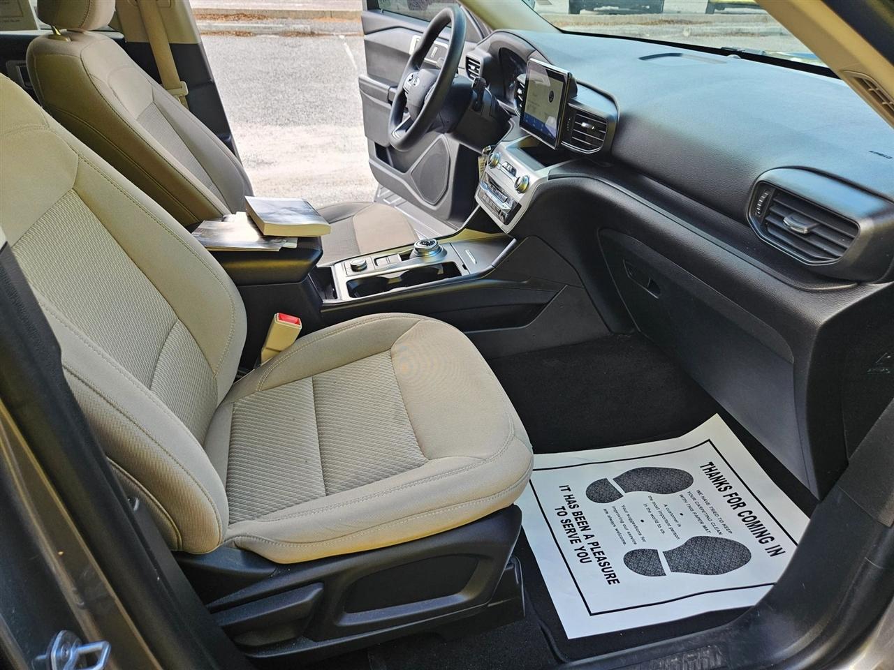 Ford Explorer Base 4WD 2021