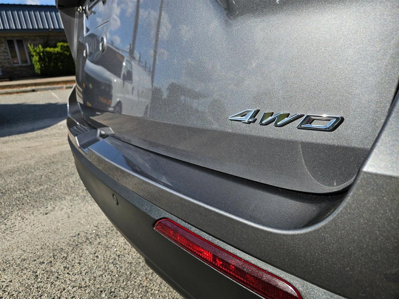 Ford Explorer Base 4WD 2021