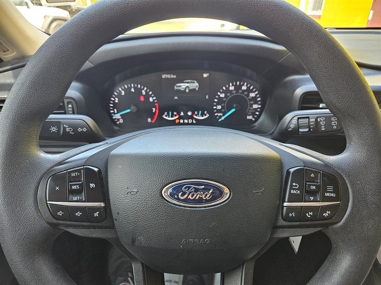 Ford Explorer Base 4WD 2021