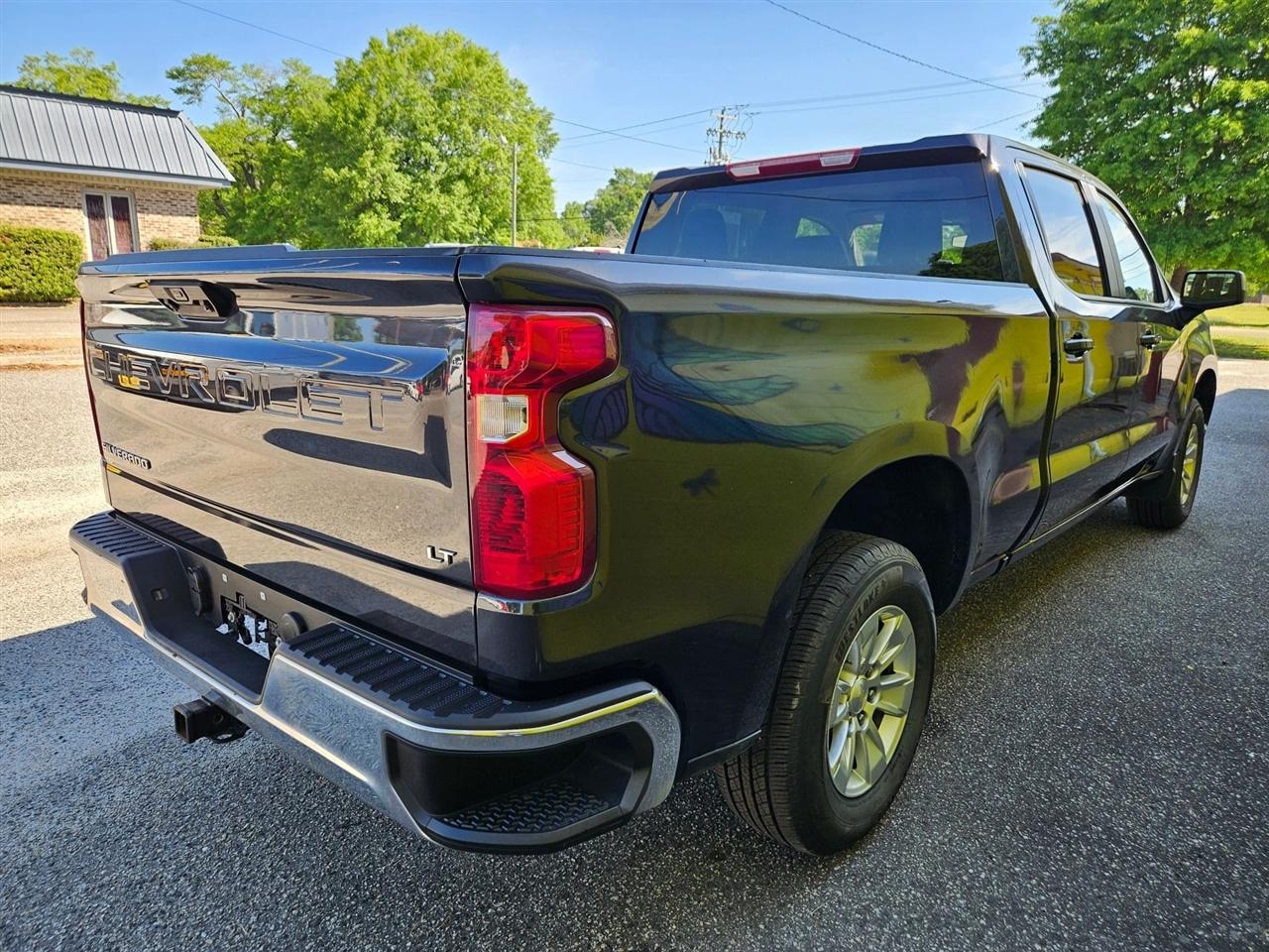 Chevrolet Silverado 1500 2WD Crew Cab 157" LT 2024