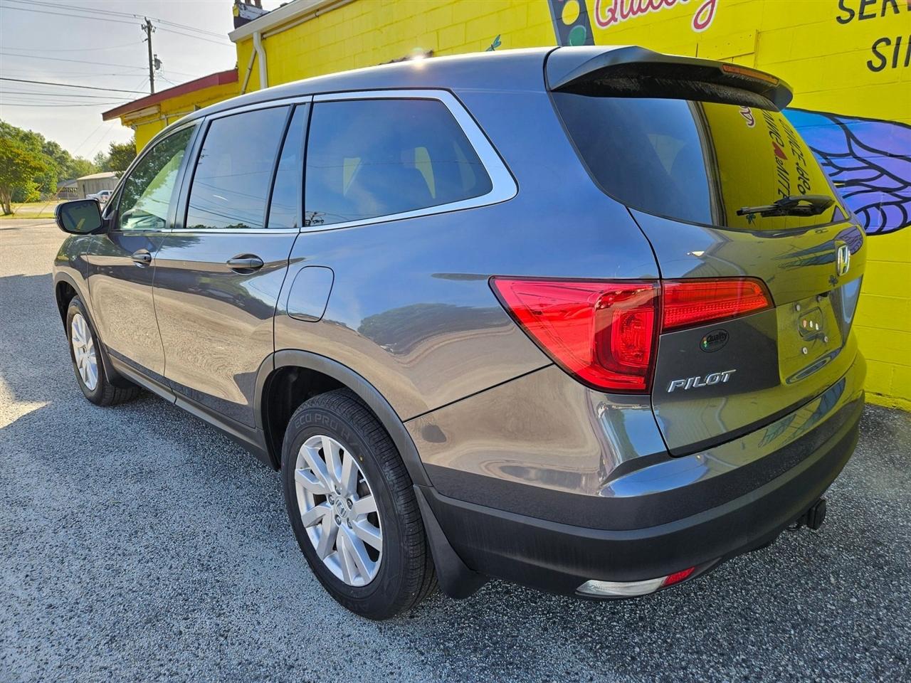 Honda Pilot LX AWD 2018