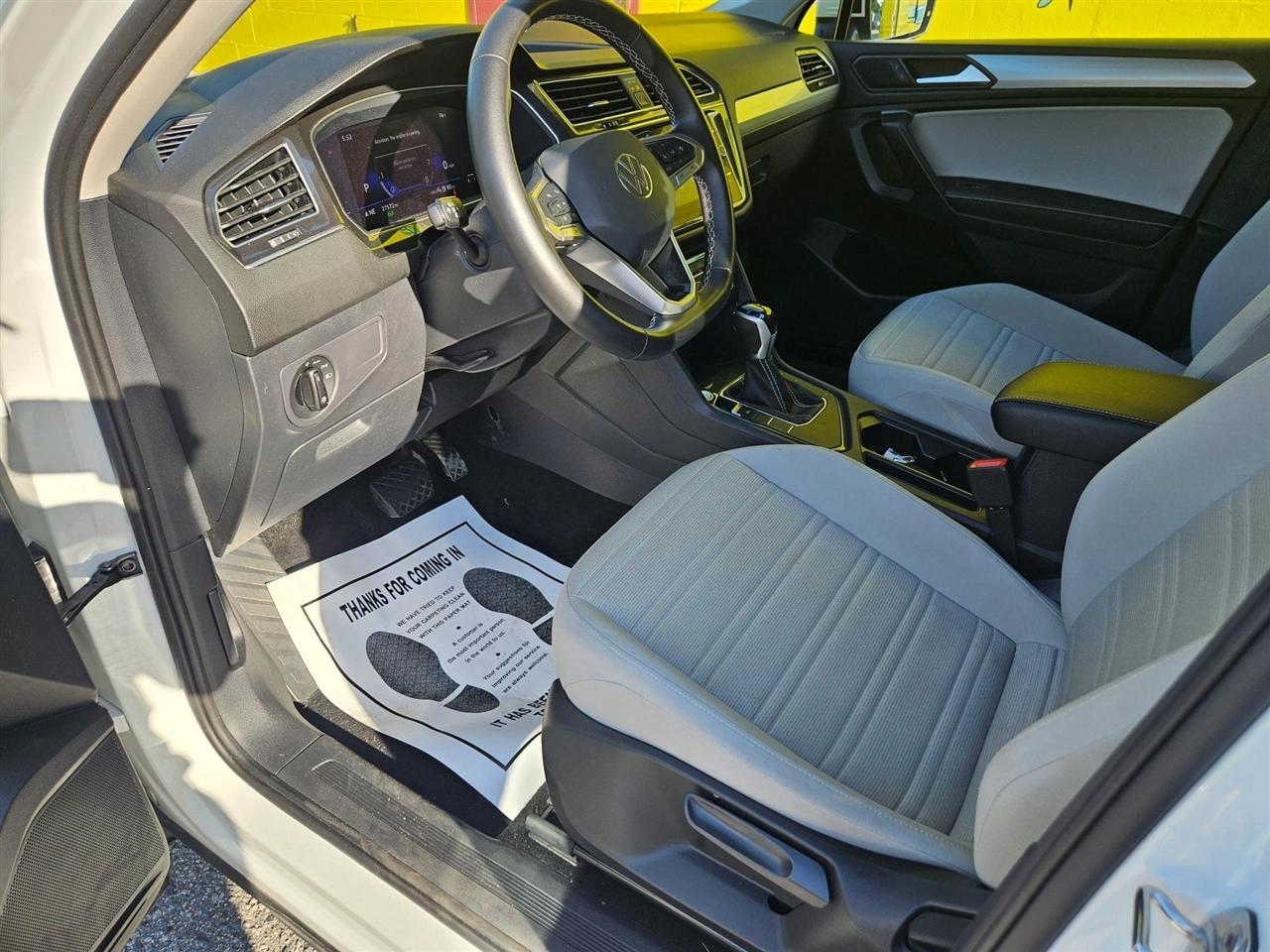 Volkswagen Tiguan 2.0T S FWD 2024