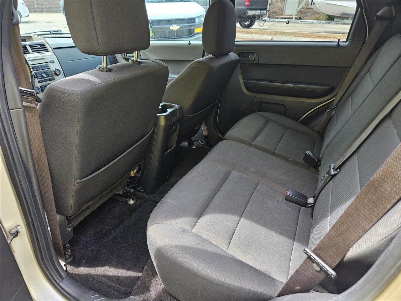 Ford Escape FWD 4dr XLT 2012