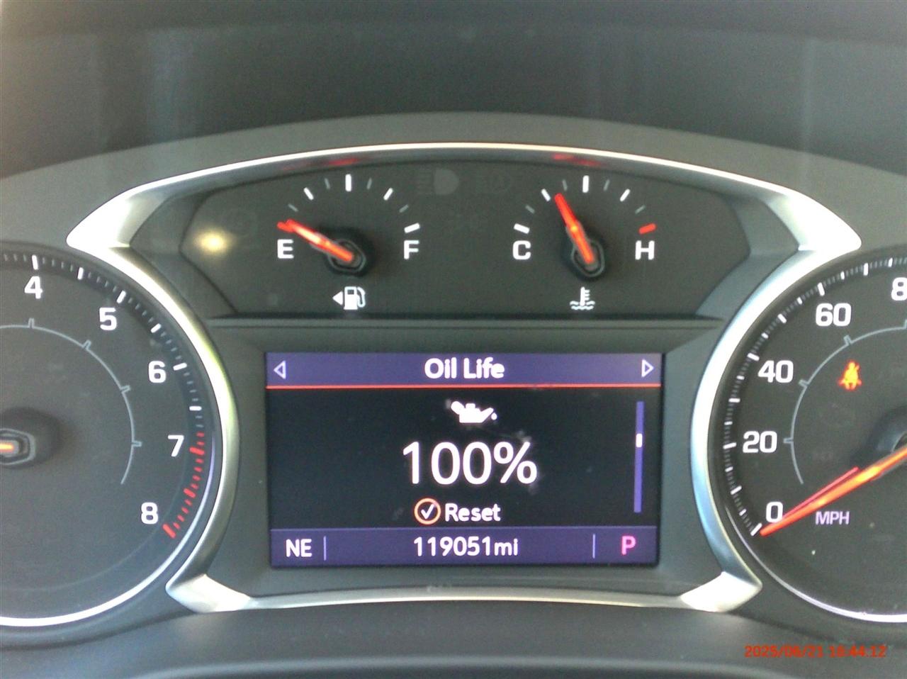 GMC Acadia FWD 4dr SLT 2022