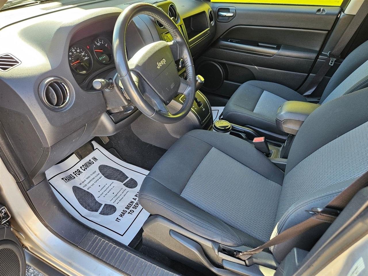 Jeep Compass FWD 4dr Sport *Ltd Avail* 2010