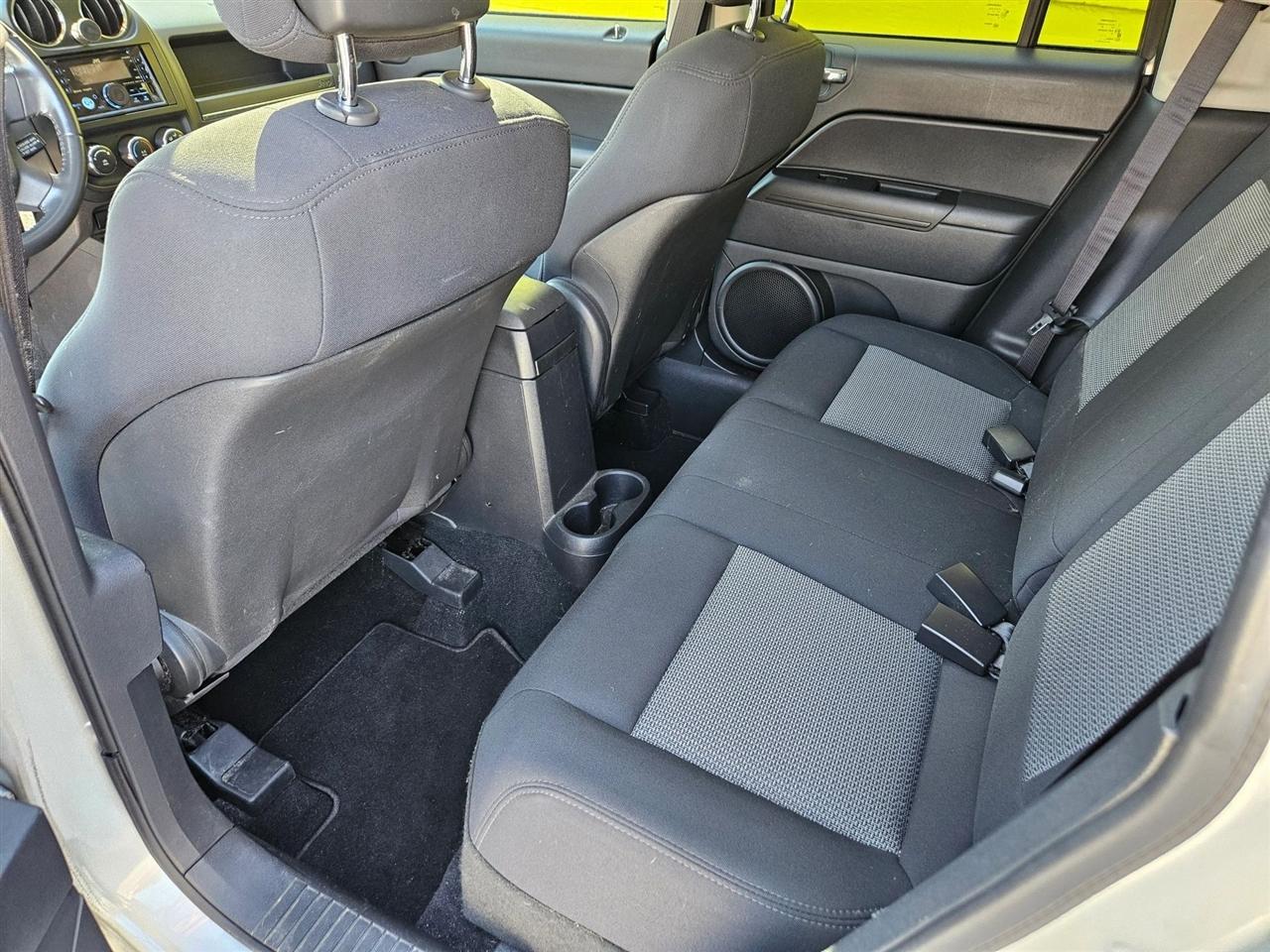 Jeep Compass FWD 4dr Sport *Ltd Avail* 2010