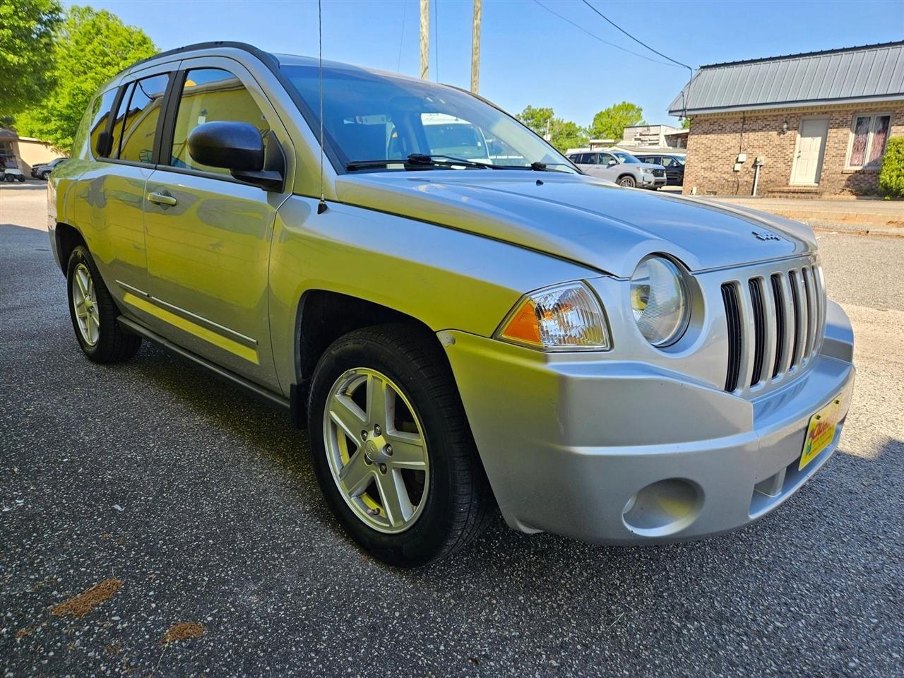 Jeep Compass FWD 4dr Sport *Ltd Avail* 2010