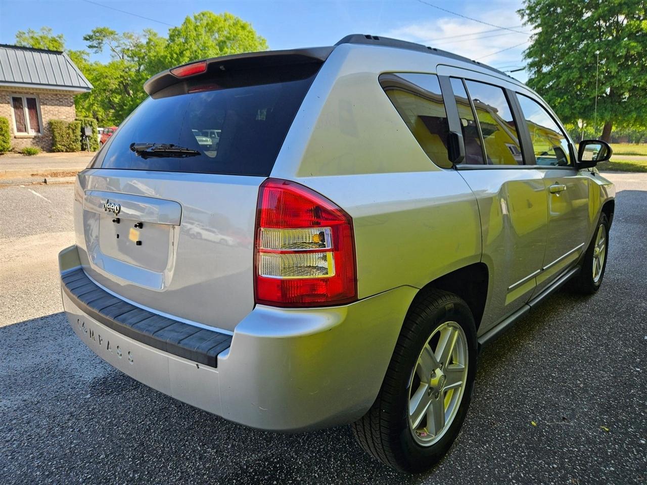 Jeep Compass FWD 4dr Sport *Ltd Avail* 2010