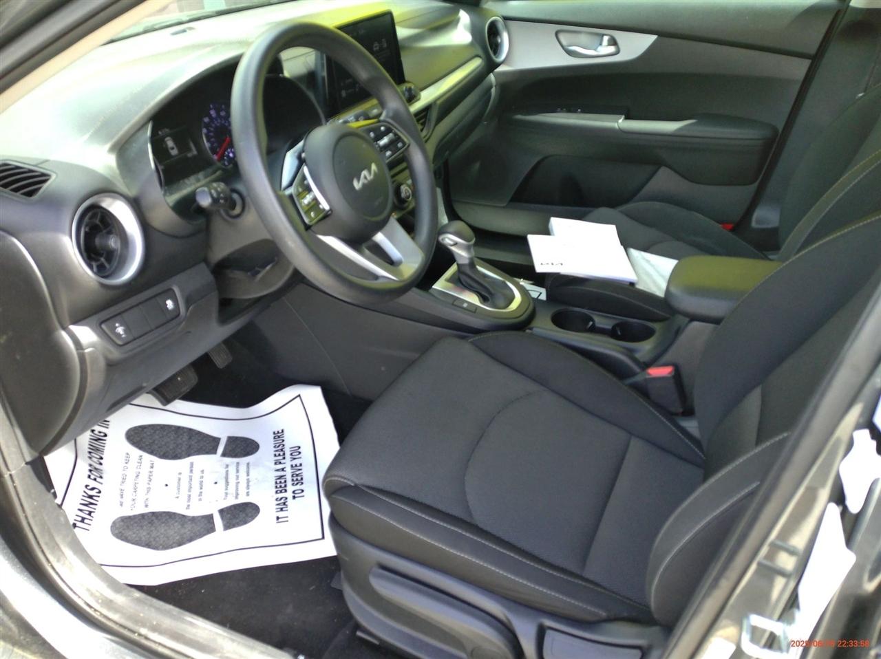 Kia Forte LXS IVT 2024