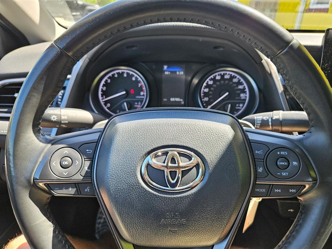 Toyota Camry Hybrid SE Nightshade CVT (Natl) 2023