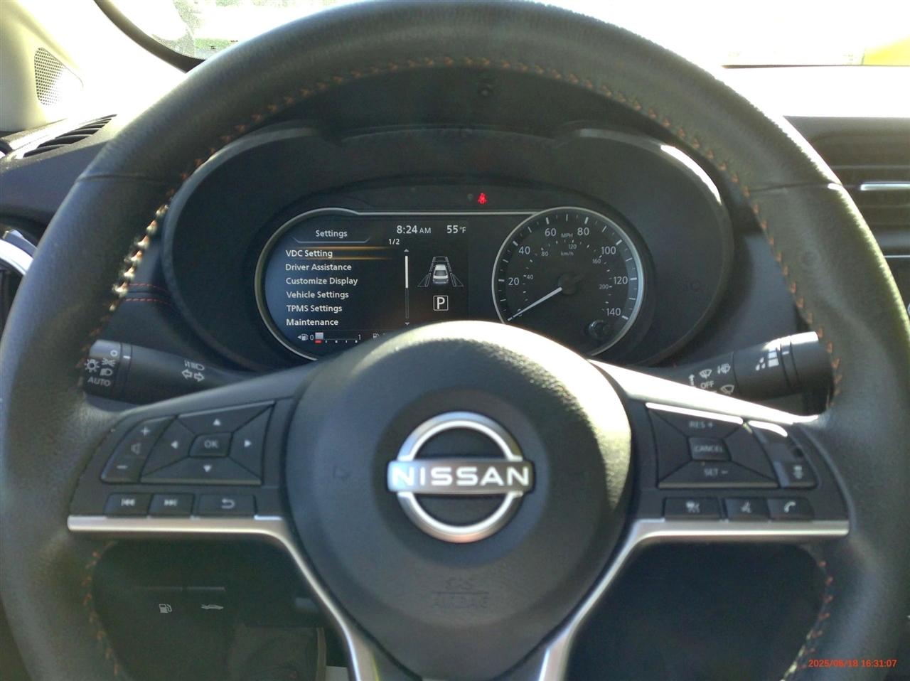 Nissan Versa SR CVT 2024