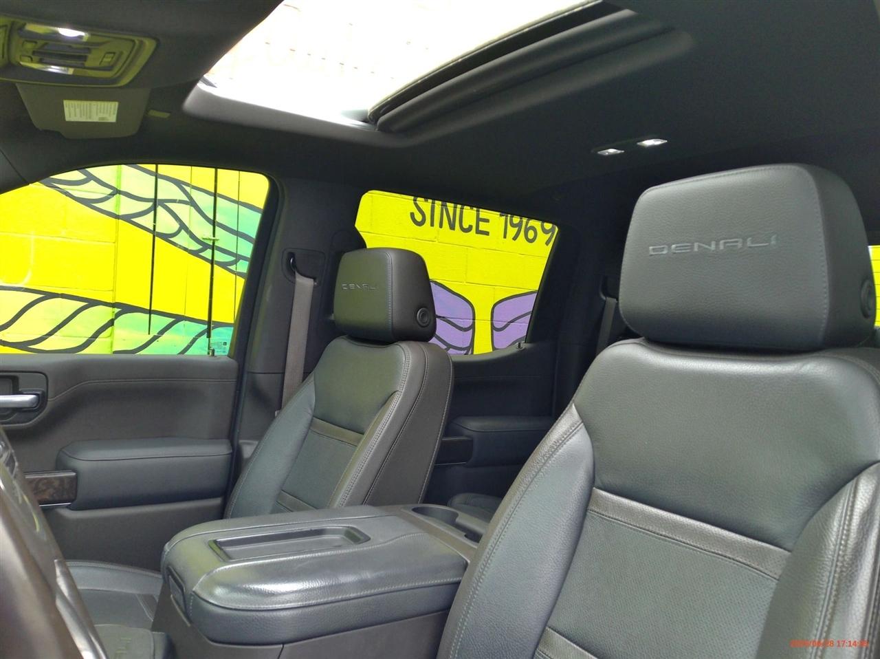 GMC Sierra 1500 4WD Crew Cab 147" Denali 2020