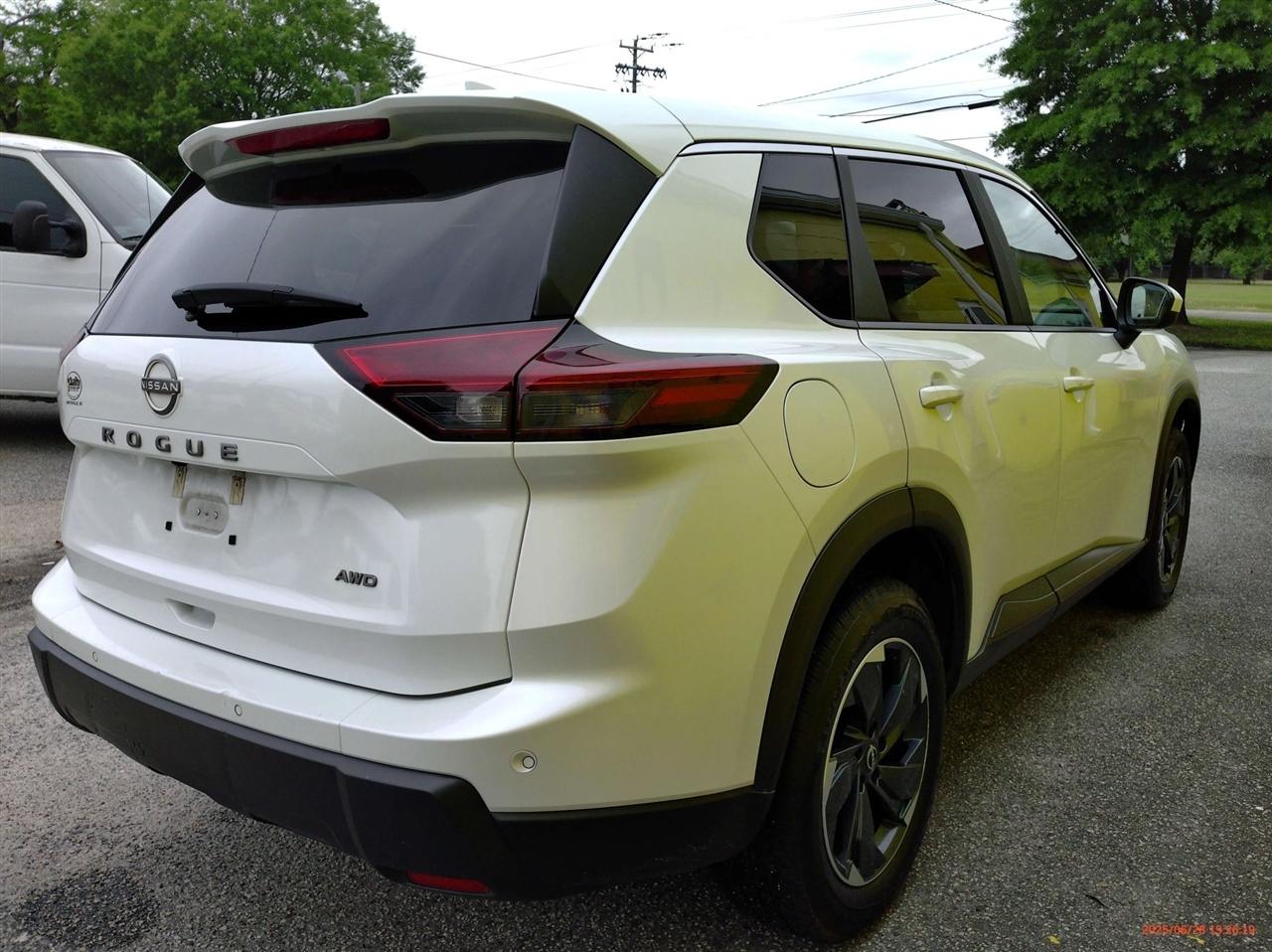 Nissan Rogue AWD SV 2025