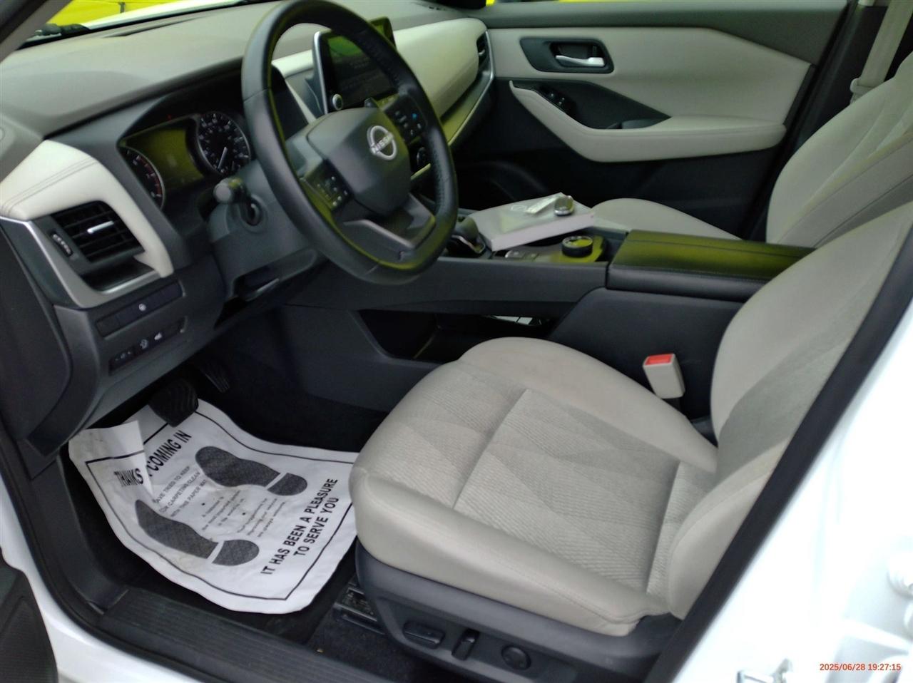 Nissan Rogue AWD SV 2025