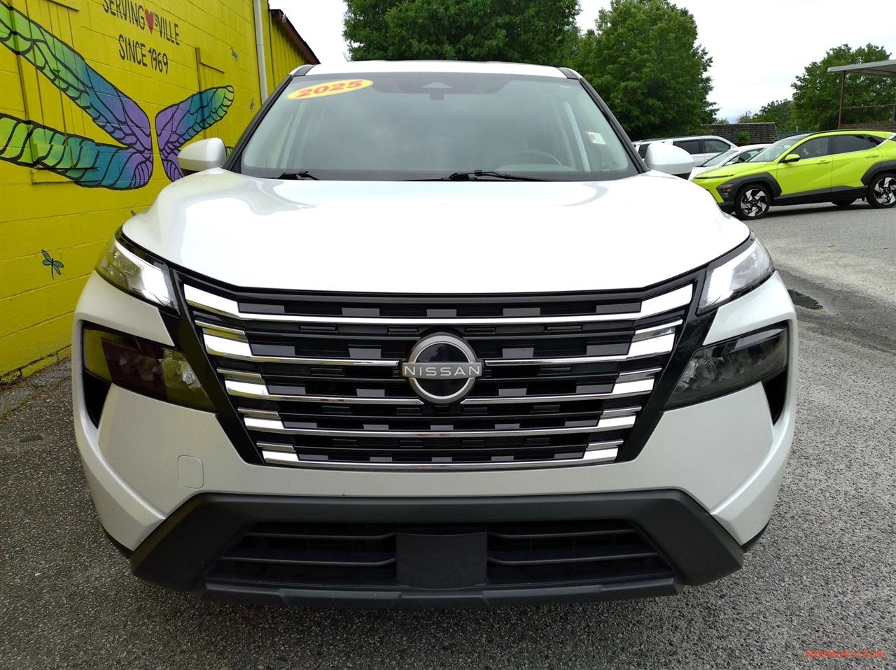Nissan Rogue AWD SV 2025
