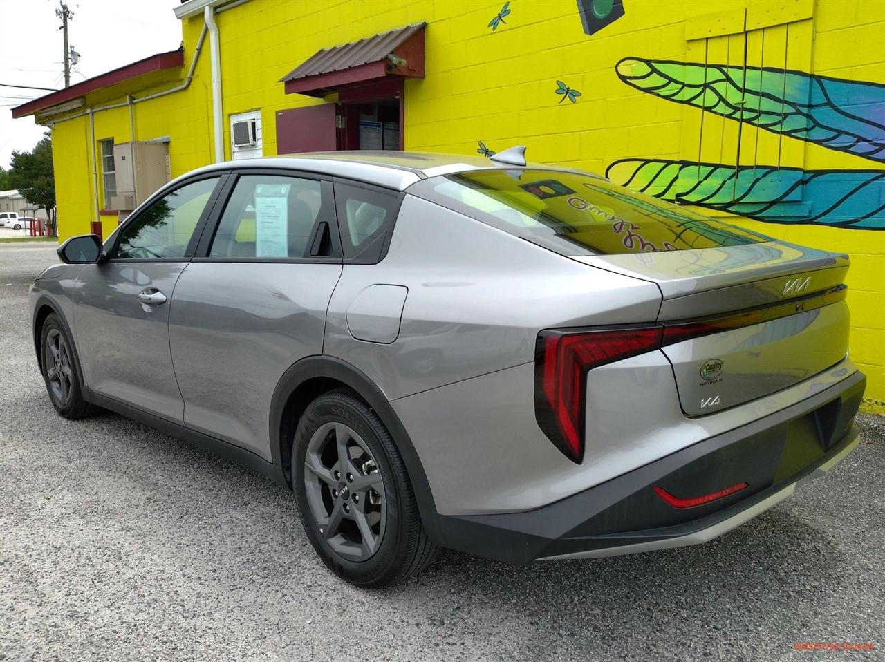 Kia K4 LXS FWD 2025