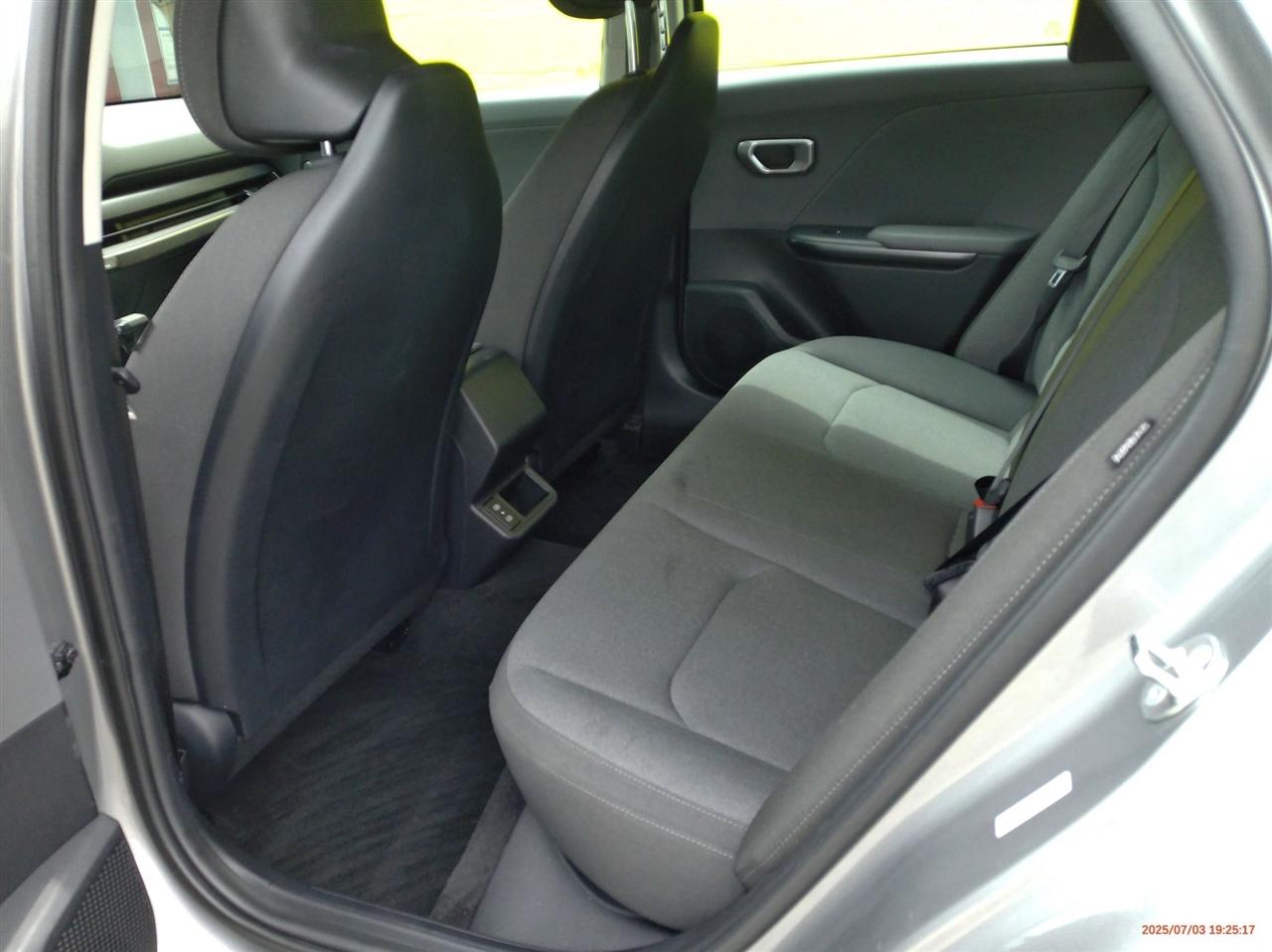 Kia K4 LXS FWD 2025