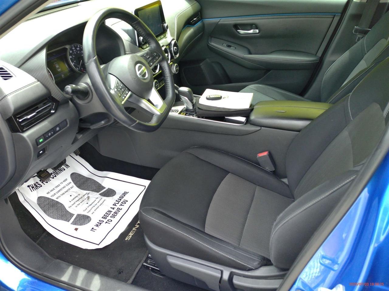 Nissan Sentra SV CVT 2020