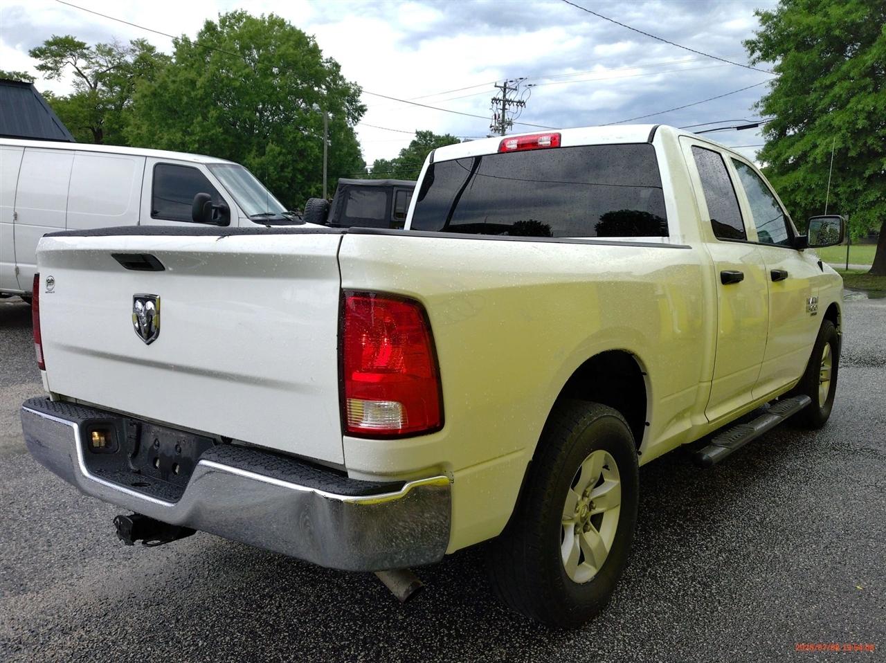 RAM 1500 Classic Tradesman 4x2 Quad Cab 6'4" Box 2021